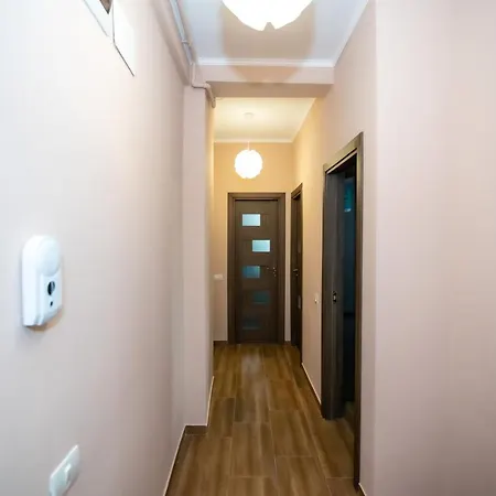 Rynaldo Mamaia Nord Apartmán *